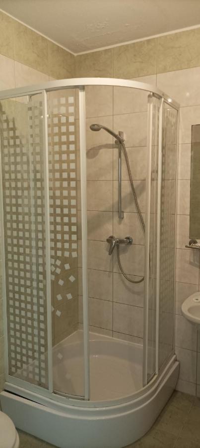 Hotel Przylesie Sierosław Esterno foto